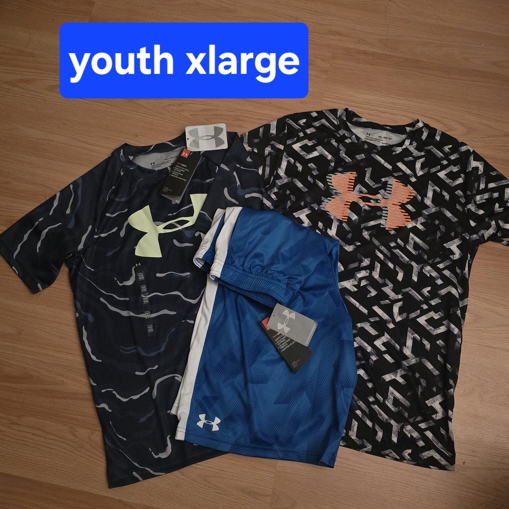Under Armour Black and Blue Short Sleeve Tees Performance Wear